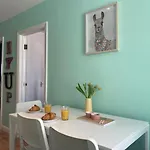 2-bed Flat In Summerbridge Pet Friendly דירה *