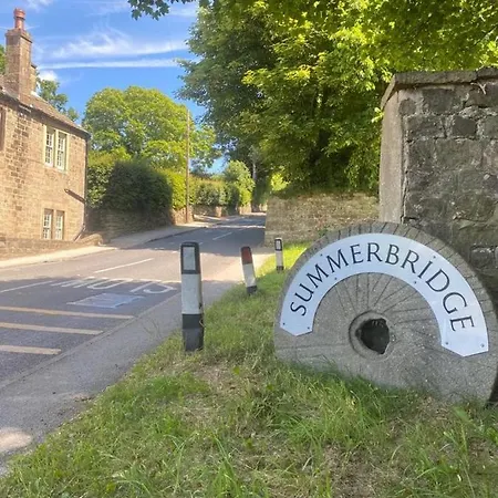Appartamento 2-bed Flat In Summerbridge Pet Friendly Harrogate
