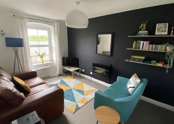 2-bed Flat In Summerbridge Pet Friendly * Harrogate