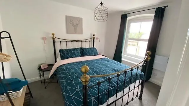 Apartman 2-bed Flat In Summerbridge Pet Friendly